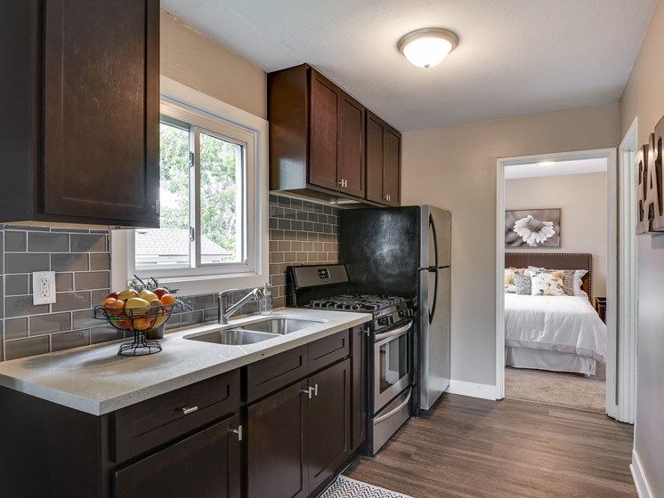 Whittier Flats - 3019 Pleasant Ave